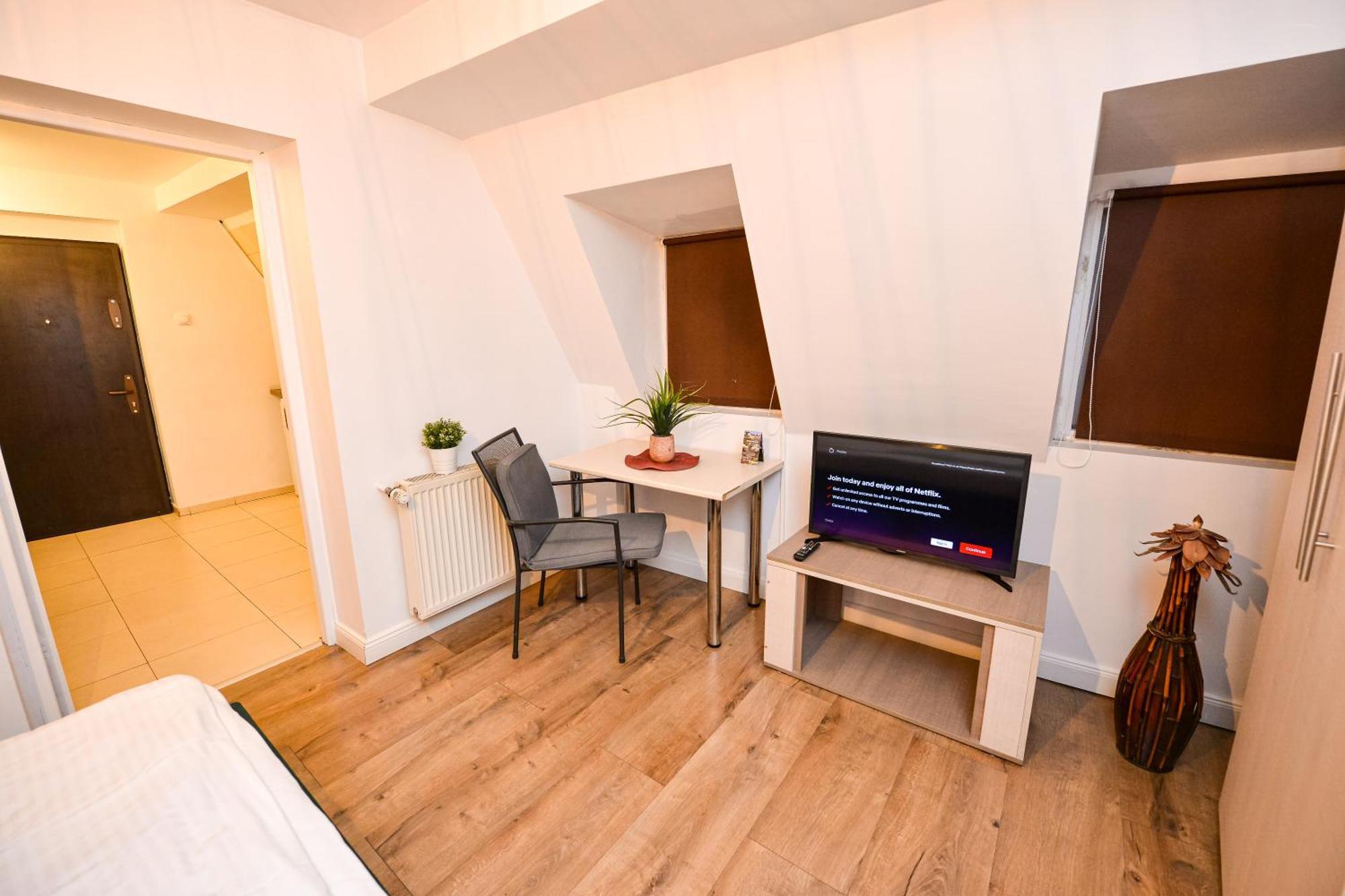 Bucharest City Center Villa Екстер'єр фото